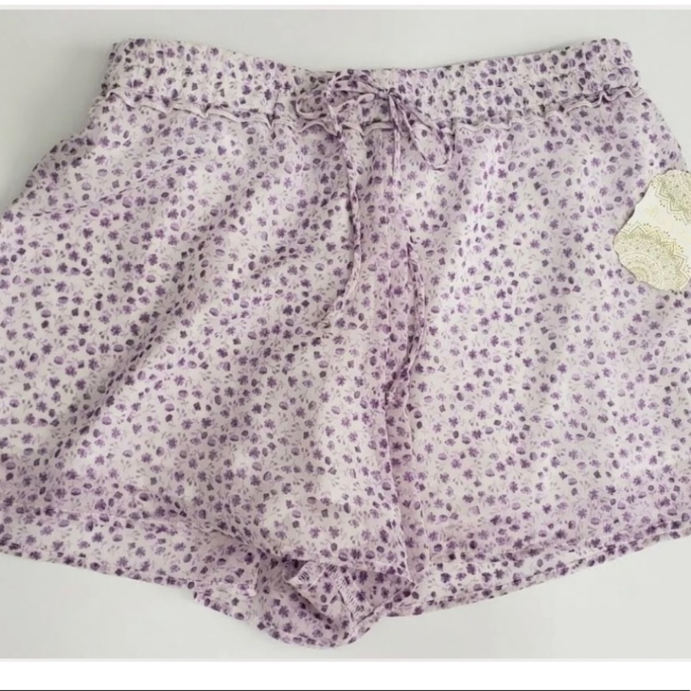 Altar’d State Flower Print Shorts SZ S NWT